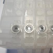 Easyrefillpatronen und die dünne Plastikfolie